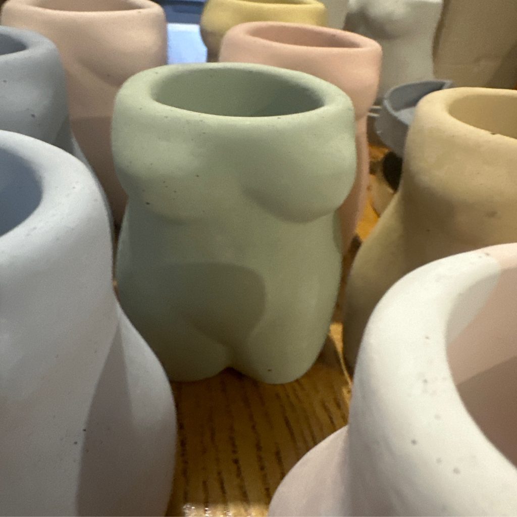 Figure vase/ pot #4