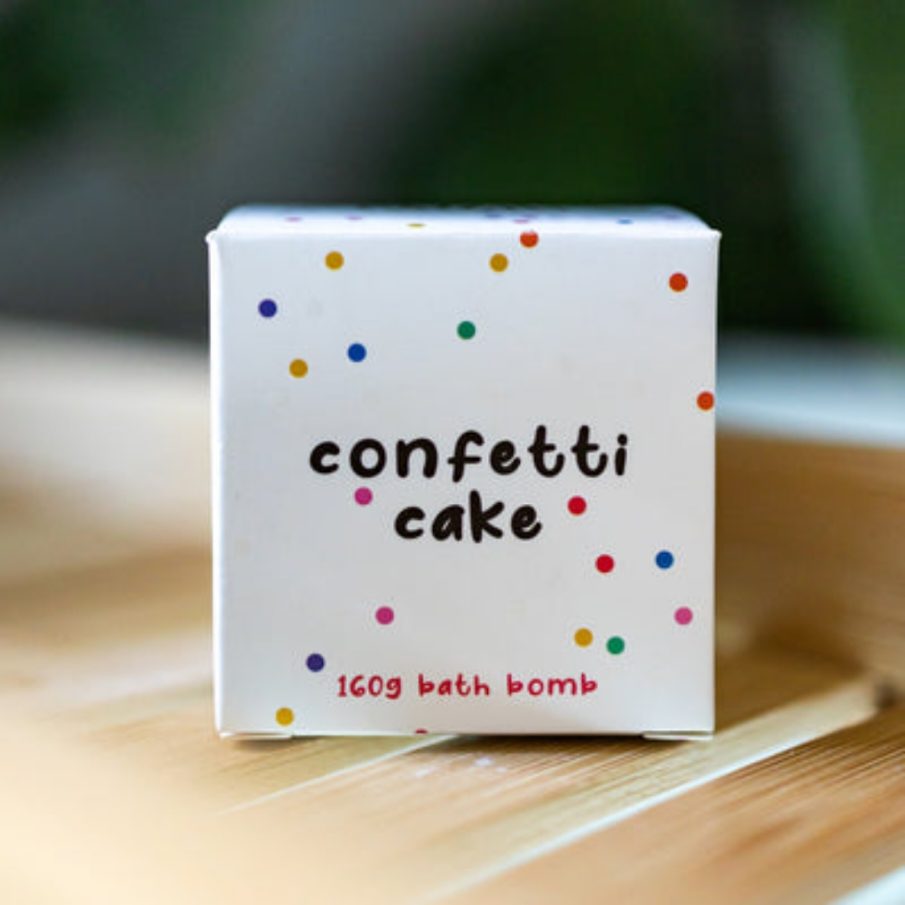 CONFETTI CAKE