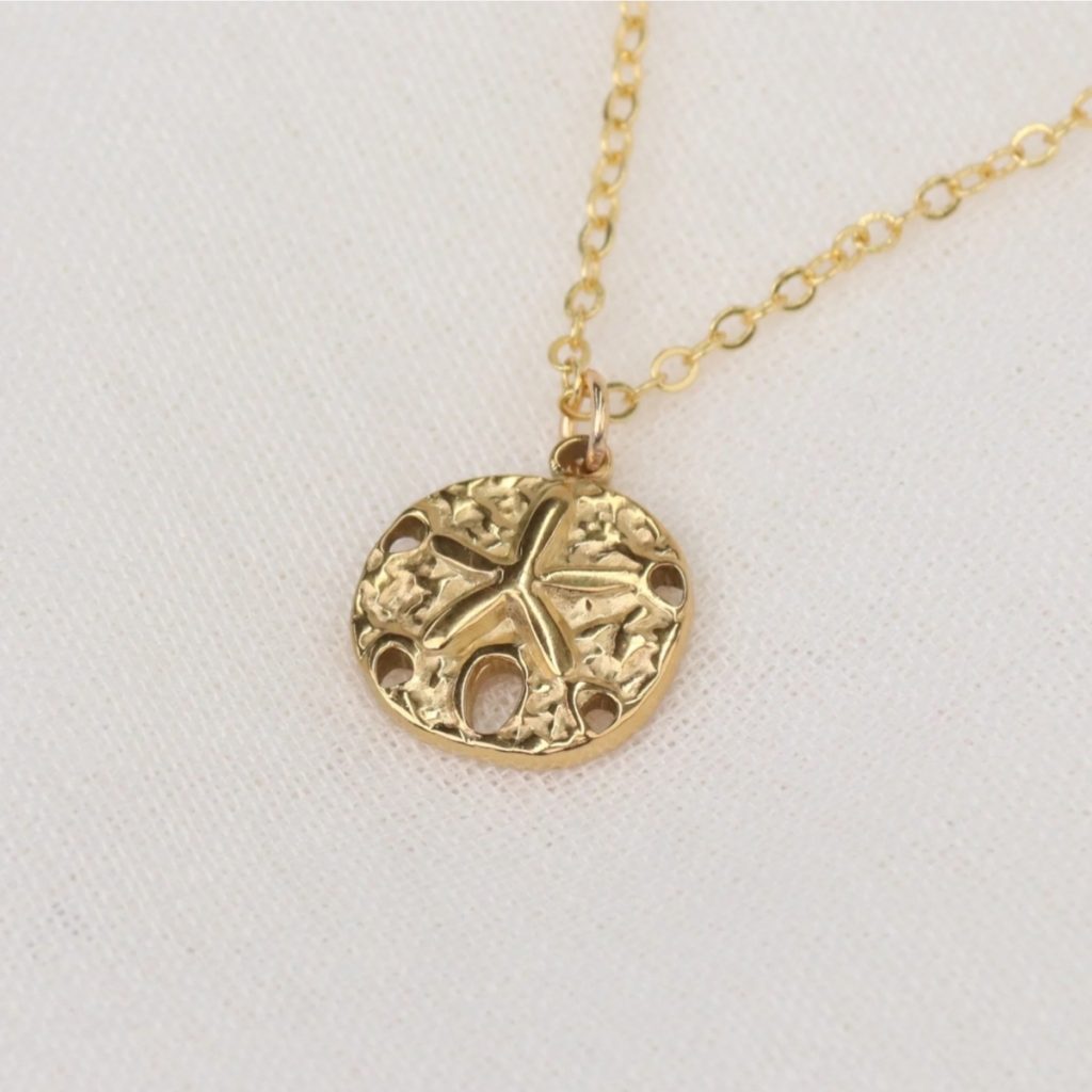 ROTTO SAND DOLLAR 18K GOLD PLATED PENDANT NECKLACE