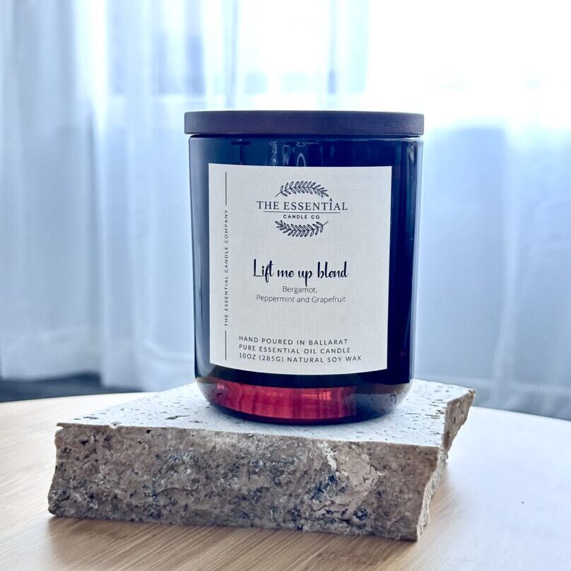 LIFT ME UP - ESSENTIAL OIL CANDLE